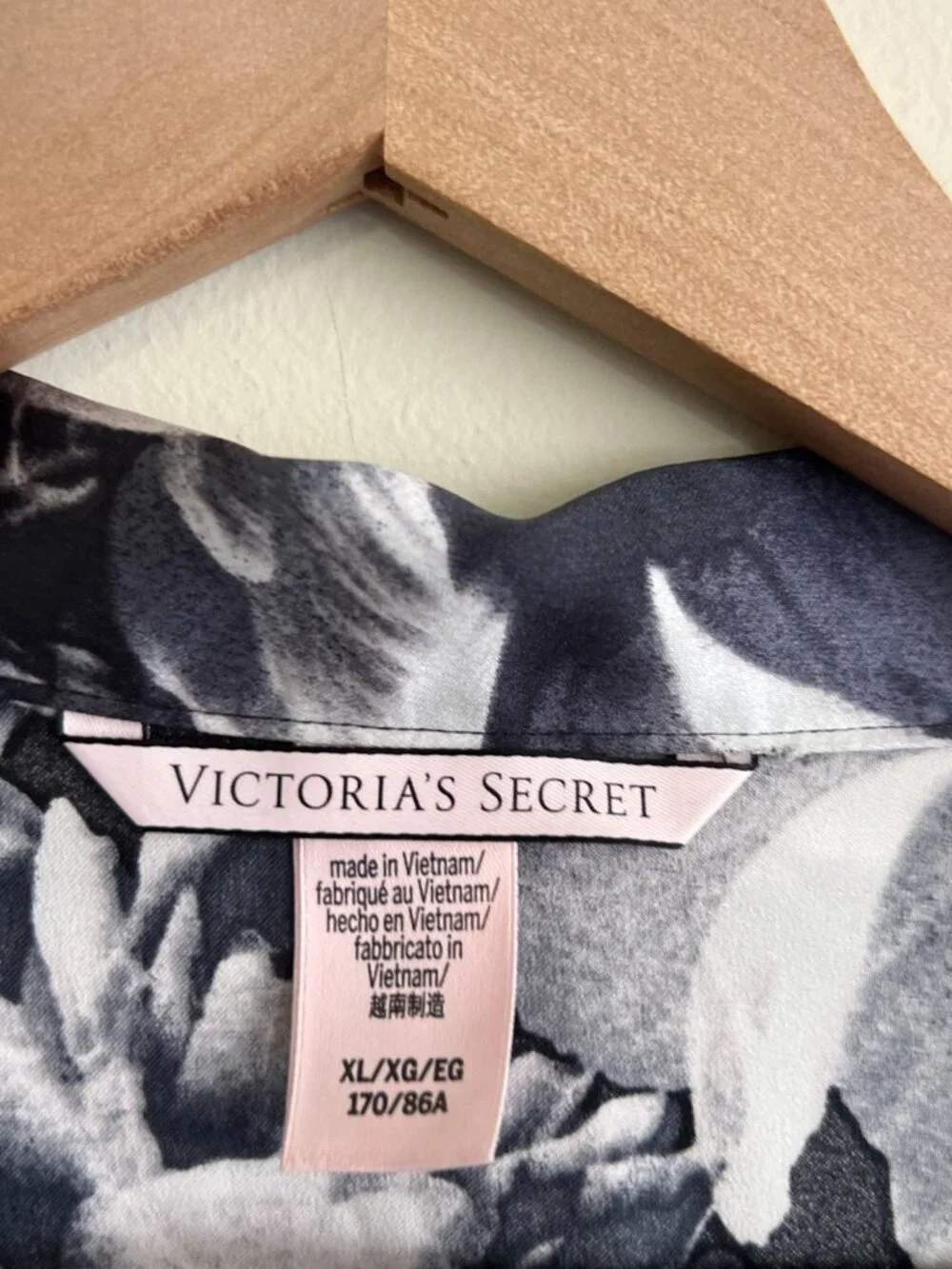 Victorias Secret Black Floral Printed Satin Long Sleeve Sleep Shirt